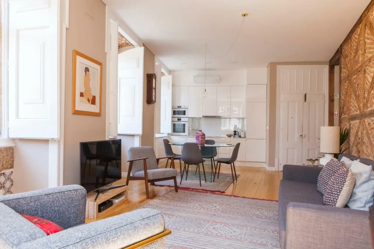 Alfama Baixa Spacious And Bright Apartment Blends The Historic And The Contemporary 2 Bedrs & 2 Bathrs Ac 18Th Century Building Lisboa
